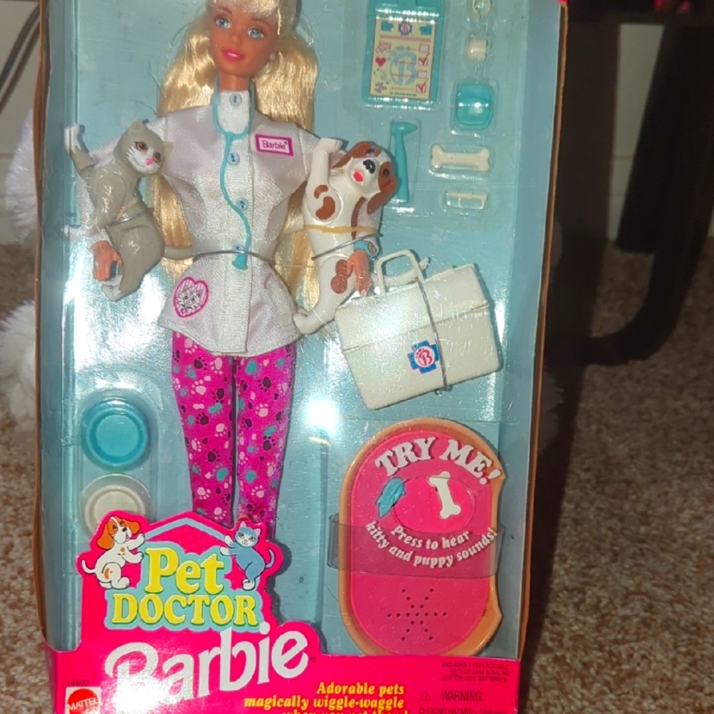 Barbie Pet Doctor Doll with Pink Outfit